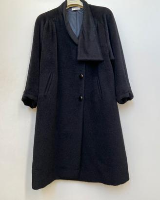 Cappotto nero in alpaca e lana