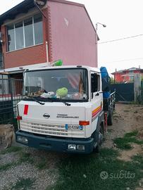 Nissan Ecot100 ribaltabile con gru