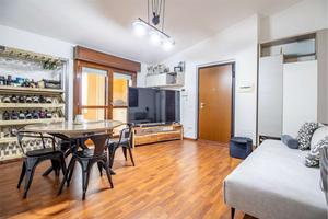 Rifinito trilocale con cantina e box auto