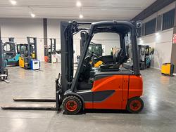 CARRELLO ELEVATORE ELETTRICO LINDE 20 QUINTALI