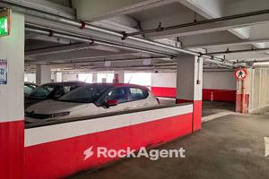 POSTI AUTO IN BUSINESS CENTER