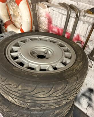 Cerchi e gomme 4x100 15 pollici