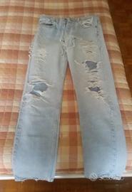 Jeans con strappi Levis 505