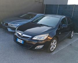 Opel Astra 1.7 CDTI 110CV Sports Tourer Cosmo