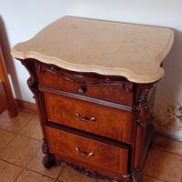 2 comodini e cassettiera con specchio