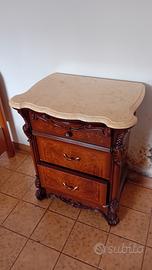 2 comodini e cassettiera con specchio