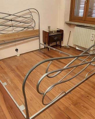 Testata letto 