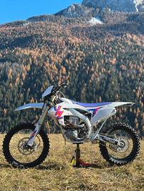 Yamaha yzf 450 2024 50th omologato