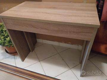 Tavolo salva spazio allungabile