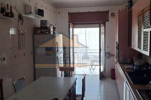 Appartamento in Via G.Battista Vico con p.auto