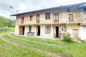 CASA SEMINDIPENDENTE A VALLO TORINESE