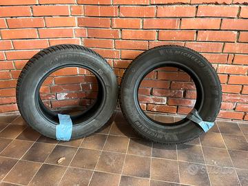 Due gomme Michelin invernali