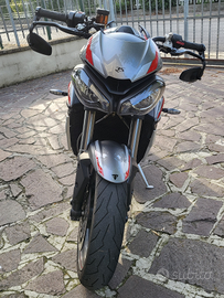 Street Triple RS