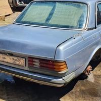 Mercedes 300D w123 per ricambi (2a)