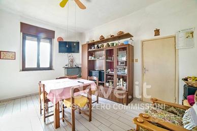 Villa di 324 m² con 2 locali e box auto a Ravenna