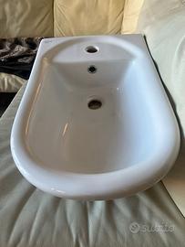 Bidet sospeso Ideal Standard modello Esedra