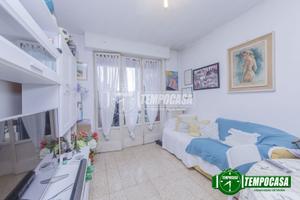 3 LOCALI IN BUONE CONDIZIONI