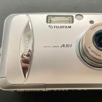 Fujifilm FinePix A303 Fotocamera Digitale 3.2MP