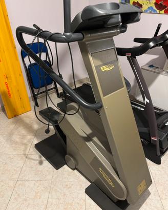 Step technogym xt 600