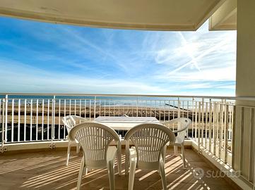 Fronte mare nuovo stupenda terrazza