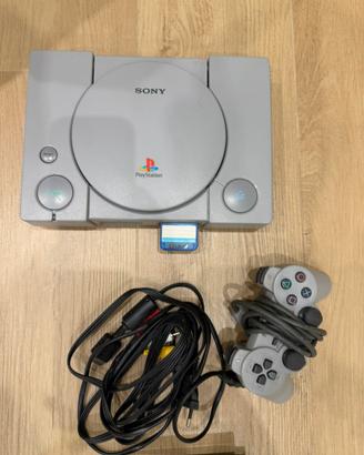 Playstation 1 PS1 con accessori