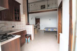 MONOLOCALE A POGGIO CATINO