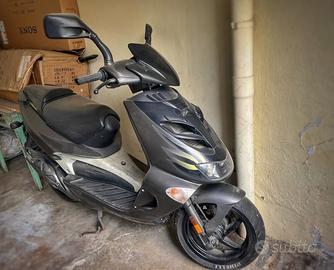 Aprila SR 50 Ditech replica SBK