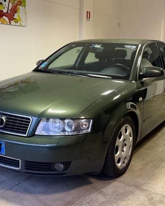 Audi A4 Berlina A4 2.5 V6 tdi quattro 180cv