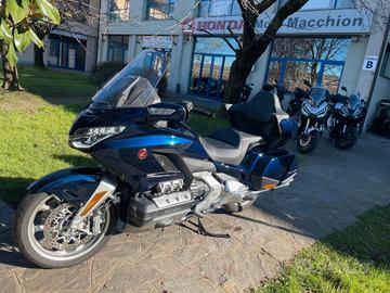 Honda GL 1800 Gold Wing TOUR DCT