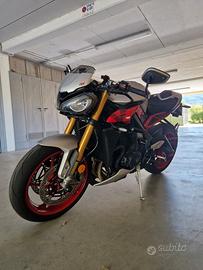 Triumph Street Triple RX
