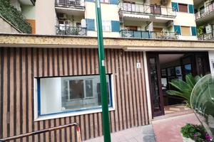 Locale multiuso Colli Aminei Napoli ,