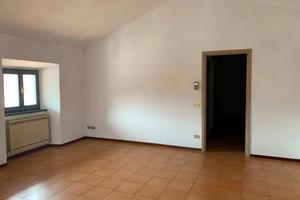 Quadrilocale con ampia cantina e box