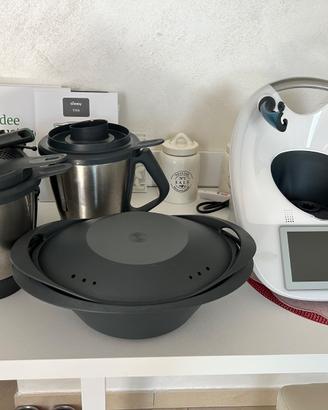 Elettrodomestico Bimby tm6 con doppio boccale