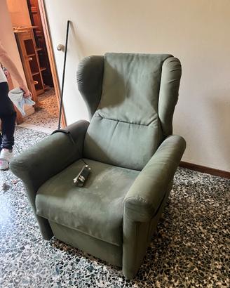 Poltrona reclinabile per anziani