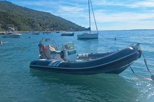 Gommone MARVAL 520 + Honda 40 HP (meno di 20 ore)