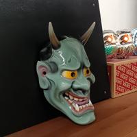 maschera hannya giapponese dipinta a mano