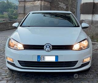 Volkswagen Golf VII 1.6 TDI DSG Highline