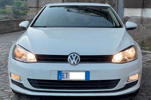 Volkswagen Golf VII 1.6 TDI DSG Highline
