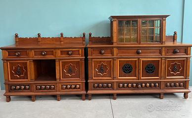 Coppia di credenze in noce restaurate