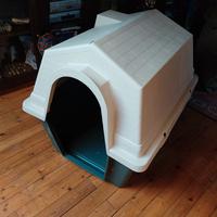 Cuccia in plastica per cane