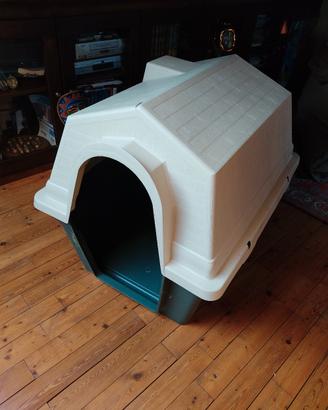 Cuccia in plastica per cane