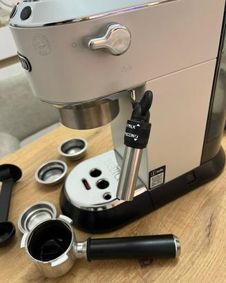 Delonghi Macchinetta per il caffè cialde e polvere