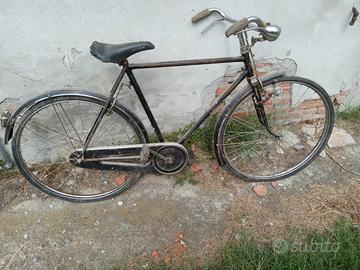 Biciclette vari modelli da riprendere