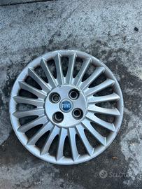 Set 4 Borchie/ Copricerchi originali Fiat 14”