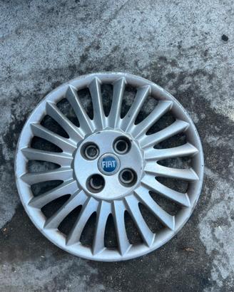Set 4 Borchie/ Copricerchi originali Fiat 14”