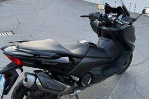 Yamaha tmax 530