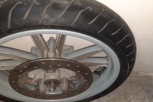 Ruota anteriore beverly 200