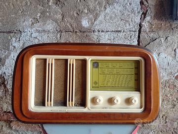 TELEFUNKEN T22 RADIO ANNI 50 A VALVOLE D EPOCA 