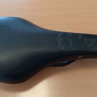 Sella Bicicletta Fizik Tundra 2