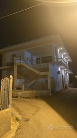 Villa con 2 appartamenti
